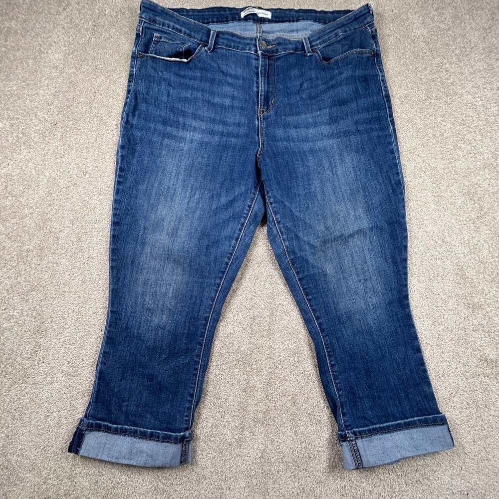 Signature Levi Strauss Gold Label Womens Mid-Rise Capri Jeans Blue Size 18 W34